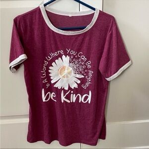 🔥 5/$25 In A World Where You Can Be Anything Be Kind Daisy Red SS T-Shirt Size M